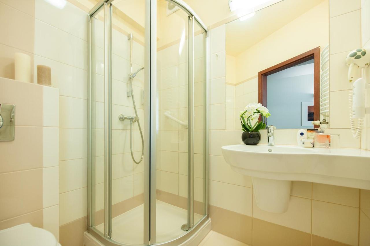 Ikar Plaza Hotel Колобжег Екстериор снимка