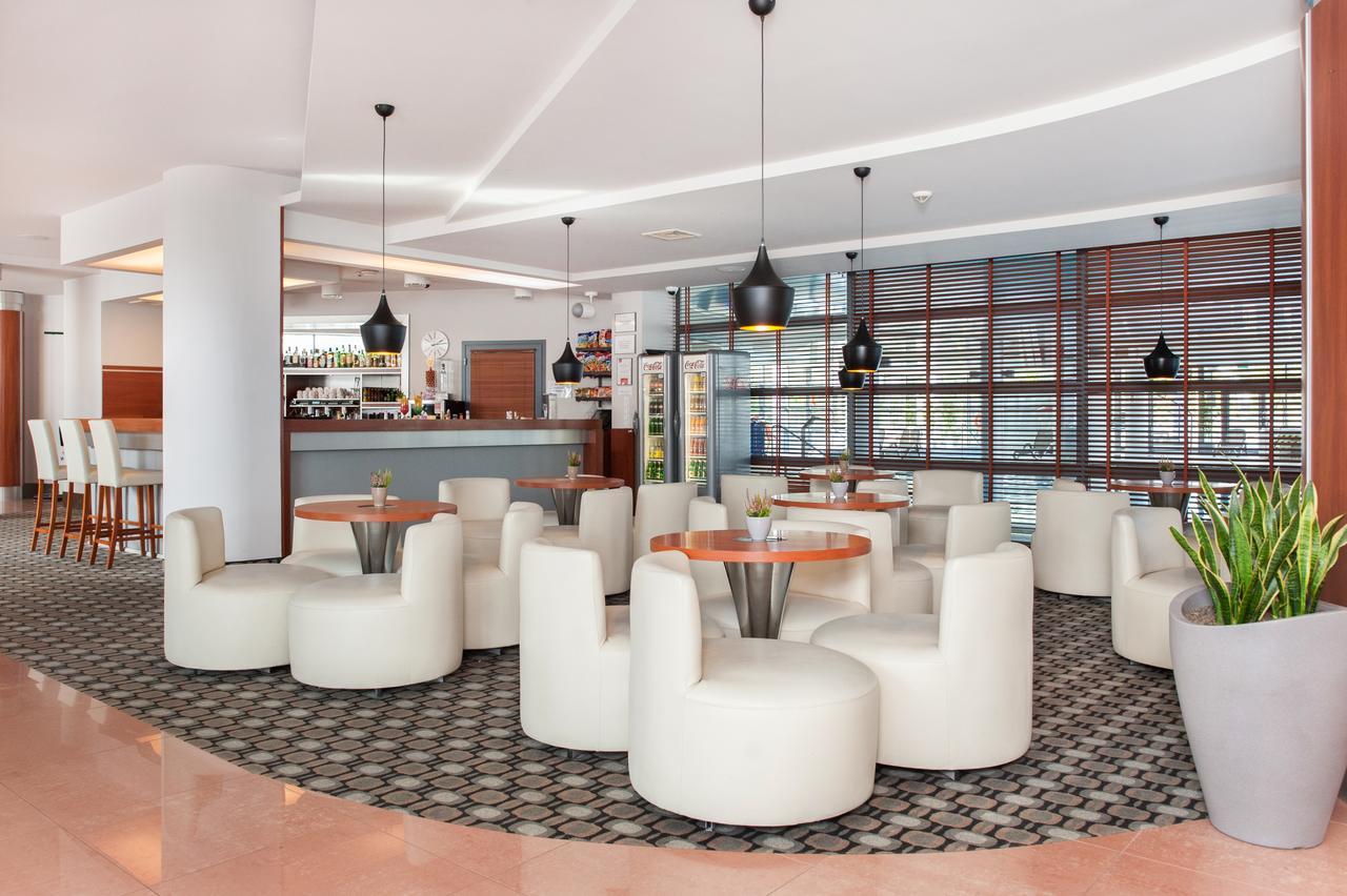 Ikar Plaza Hotel Колобжег Екстериор снимка